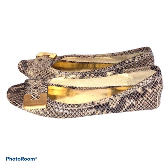 Michael Kors - Picture 2 of 7